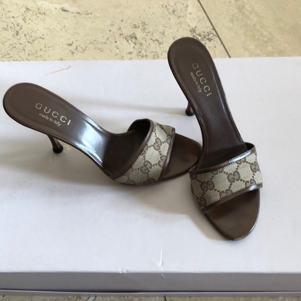 Gucci sandals